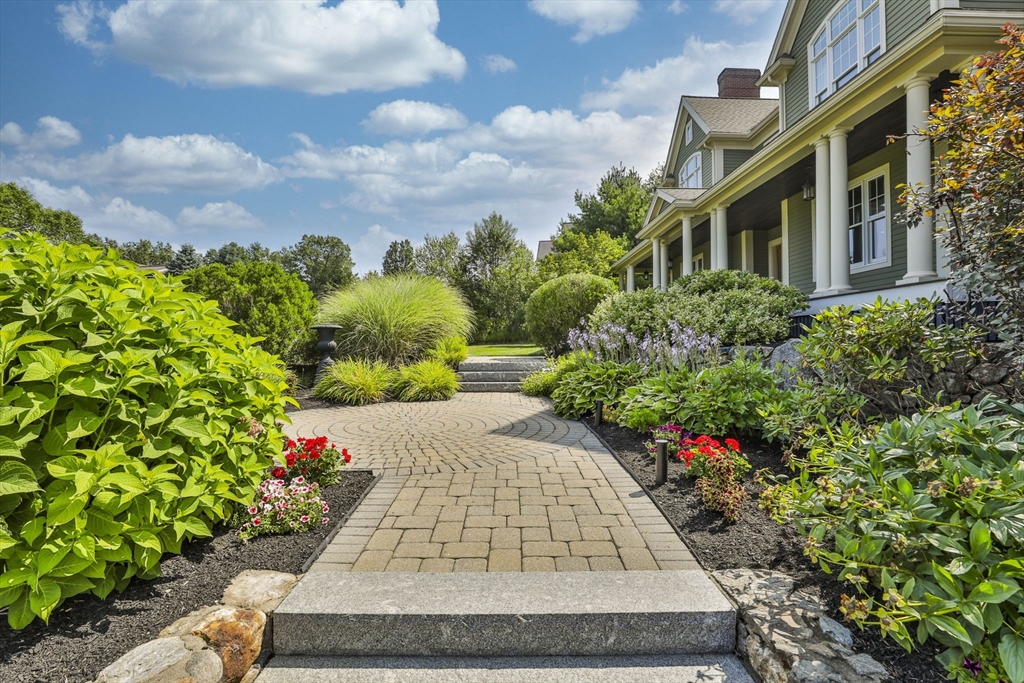 108 Oak Trail