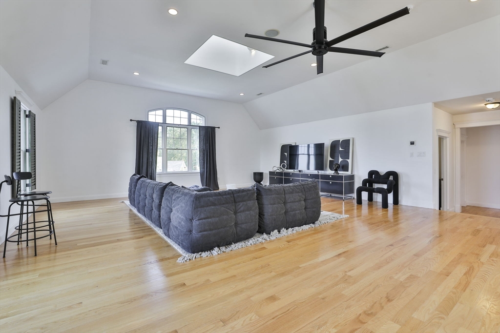 108 Oak Trail