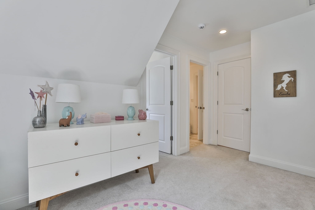 108 Oak Trail