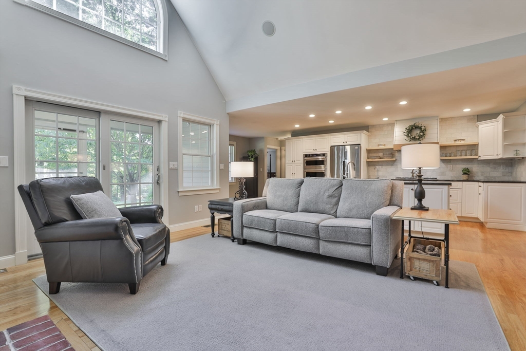 40 Hemlock Park Drive