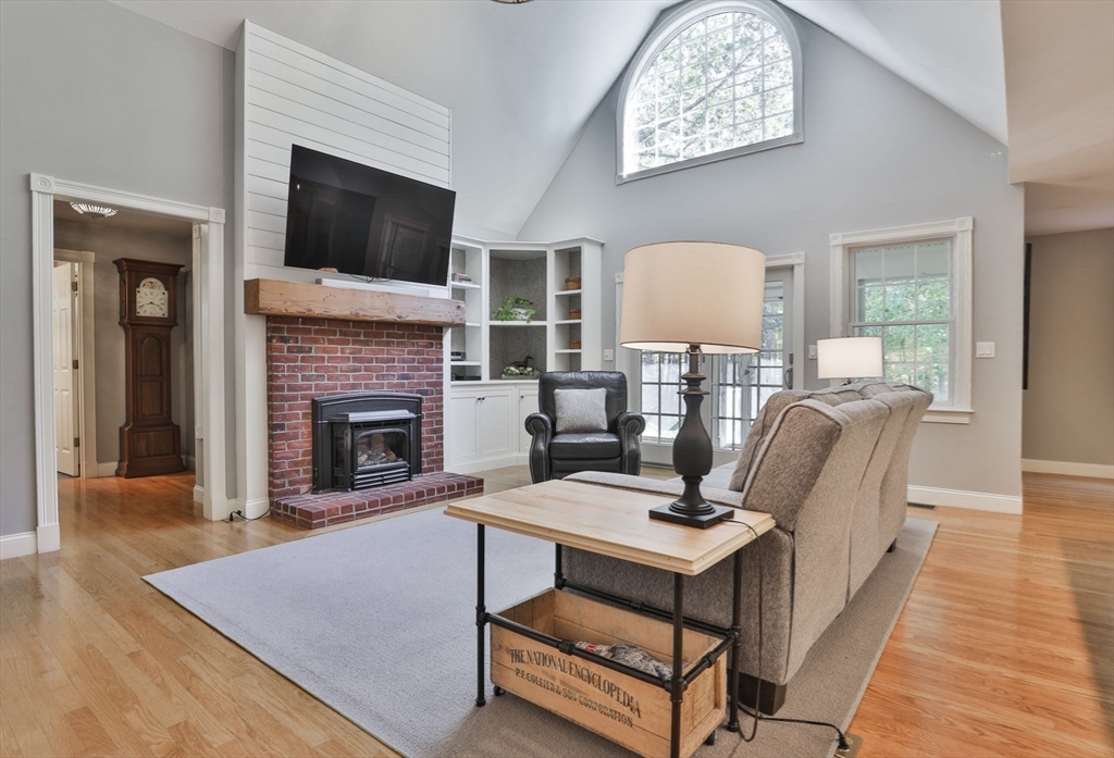 40 Hemlock Park Drive
