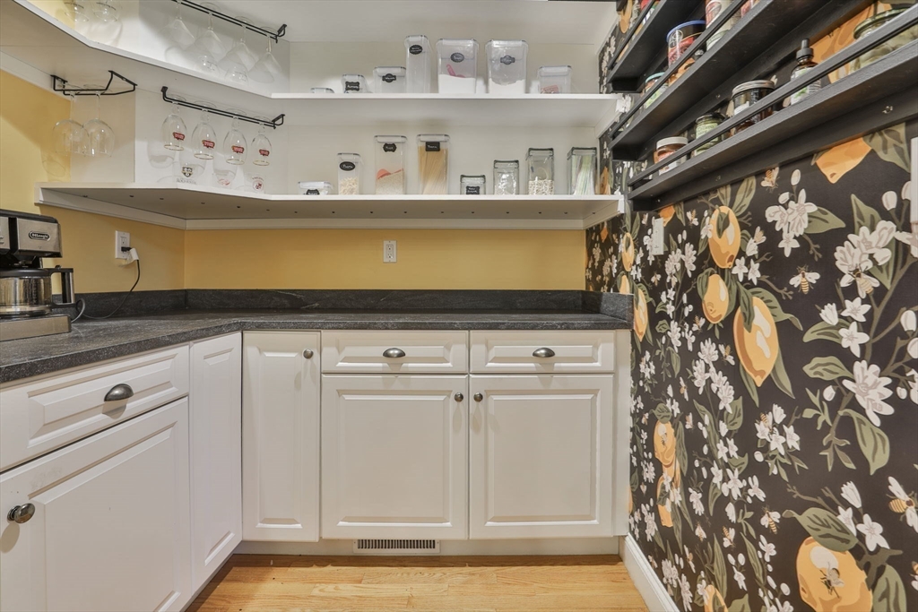 40 Hemlock Park Drive
