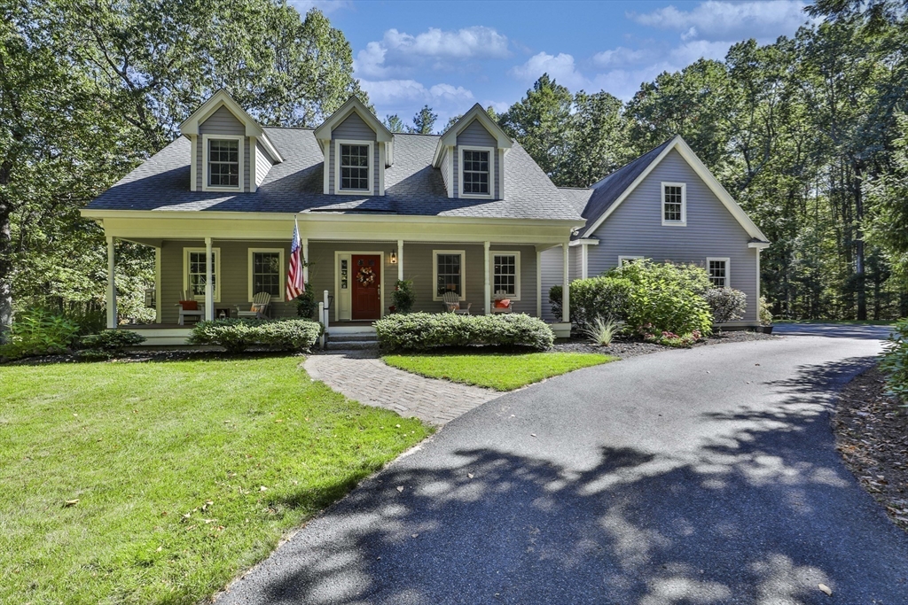 40 Hemlock Park Drive