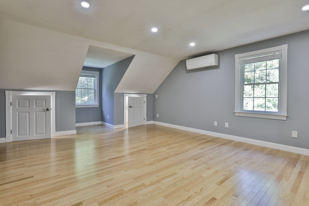 40 Hemlock Park Drive