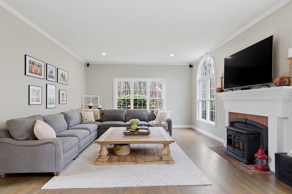 20 Huckleberry Rd