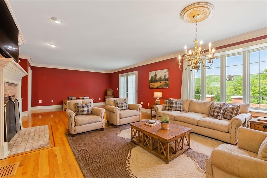 79 Pheasant Run Cir