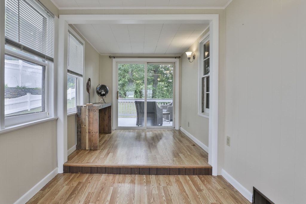 17 Robinson St