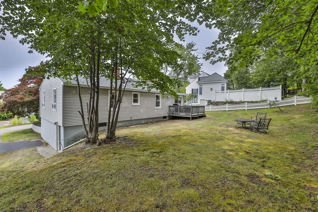 17 Robinson St
