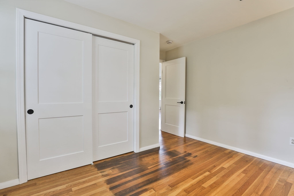 17 Robinson St