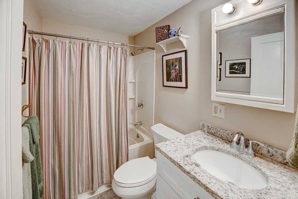 35 Swanson Ct # 32D