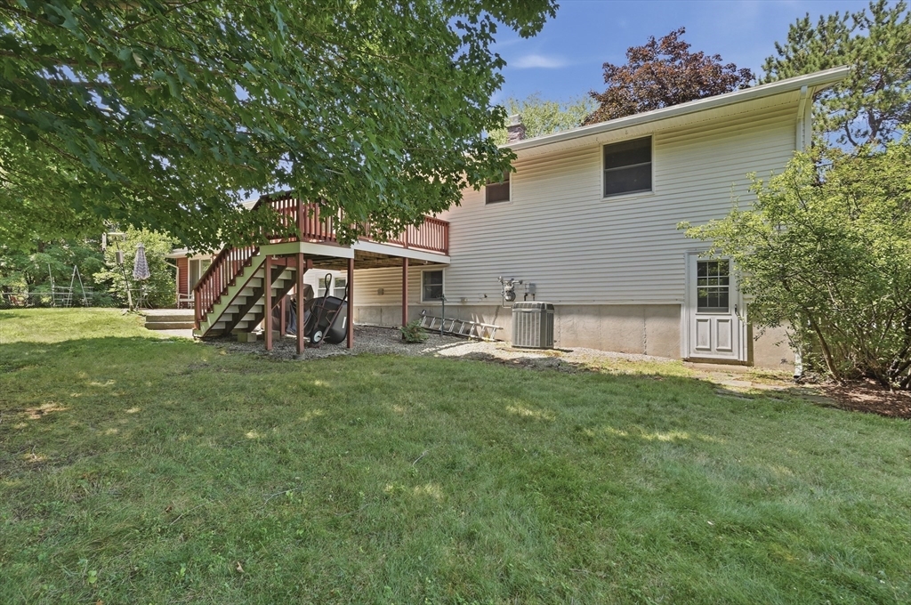7 San Mateo Drive