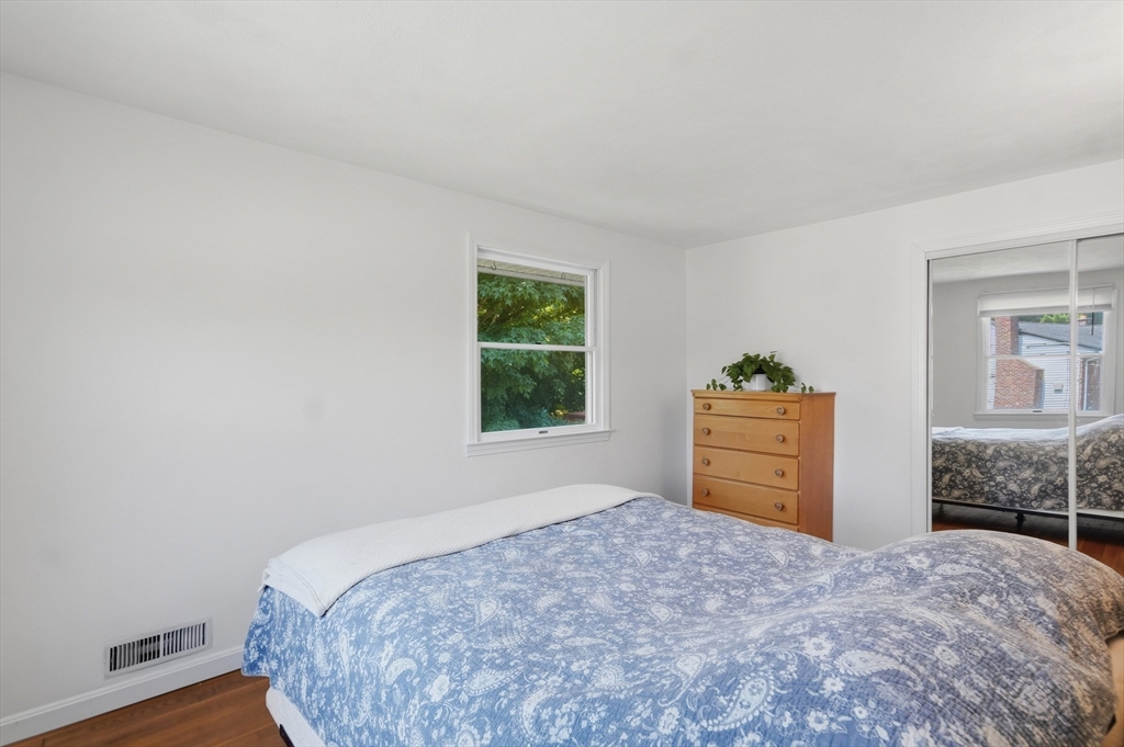 7 San Mateo Drive