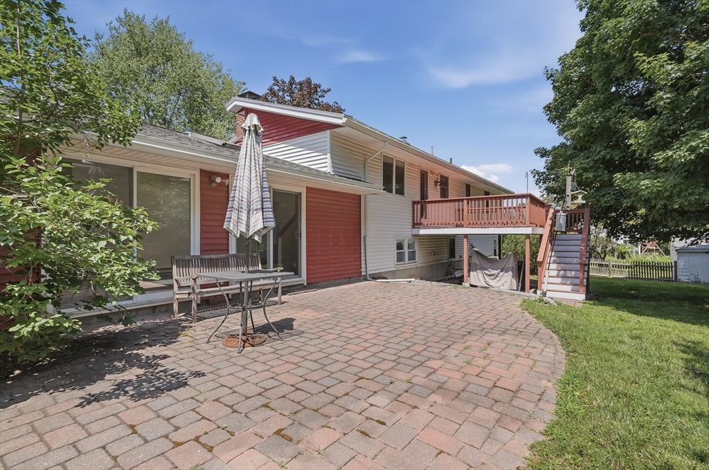 7 San Mateo Drive