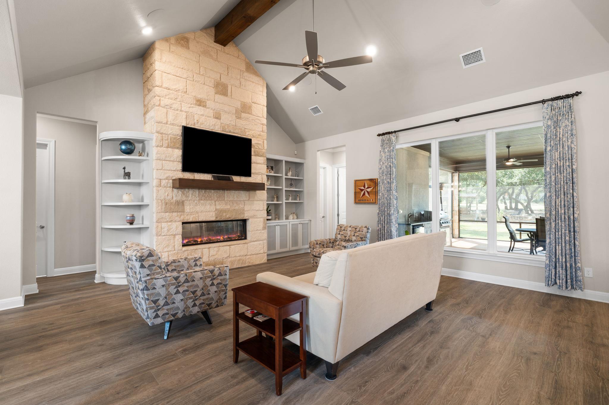 1134 Woodpark LN