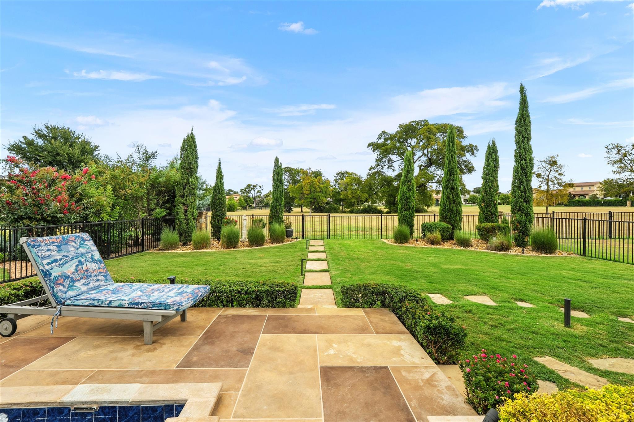 209 E Cimarron Hills TRL E