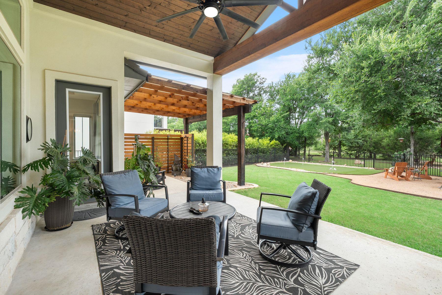 111 Bee Brush CT