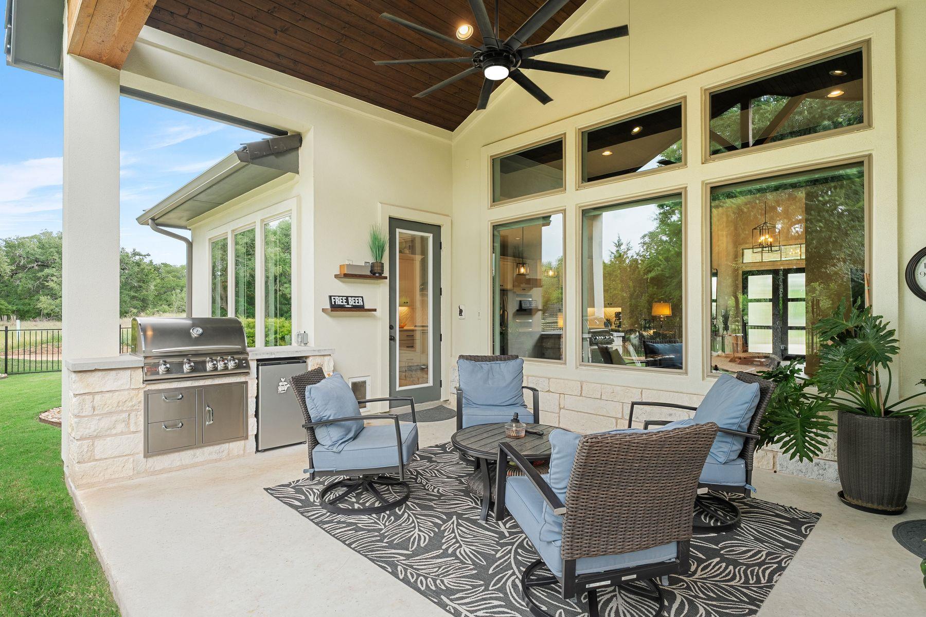 111 Bee Brush CT