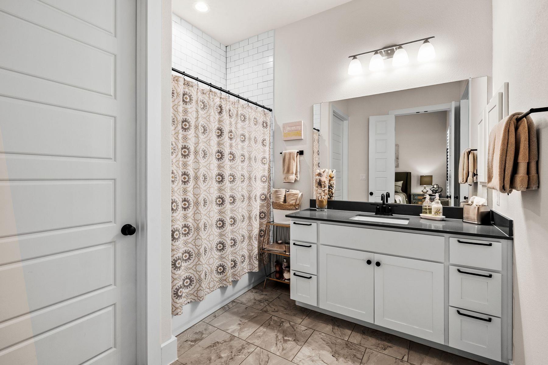 111 Bee Brush CT