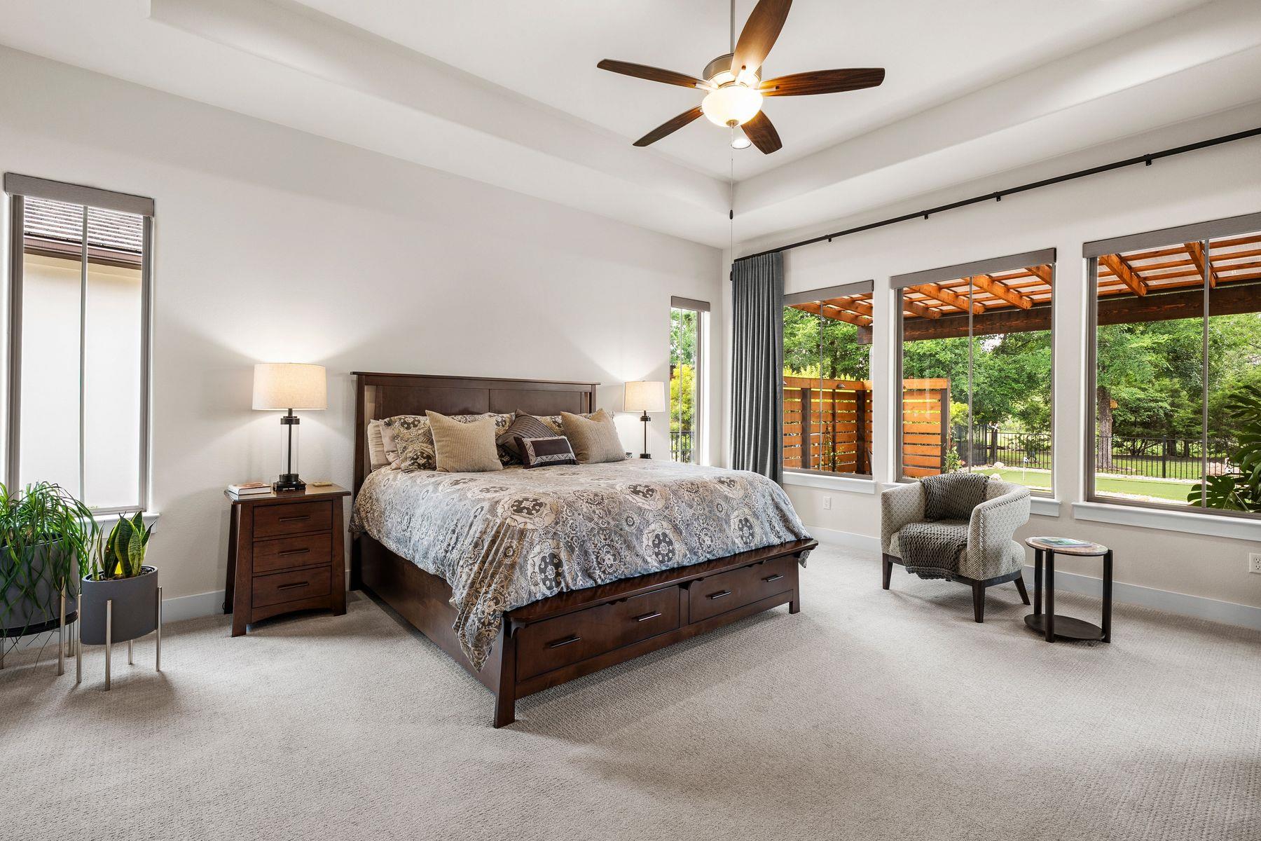 111 Bee Brush CT