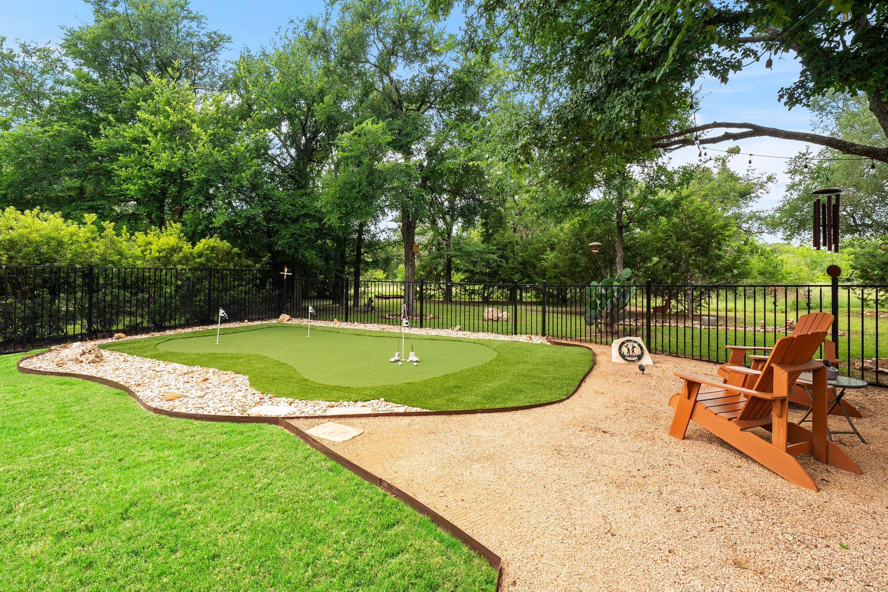 111 Bee Brush CT