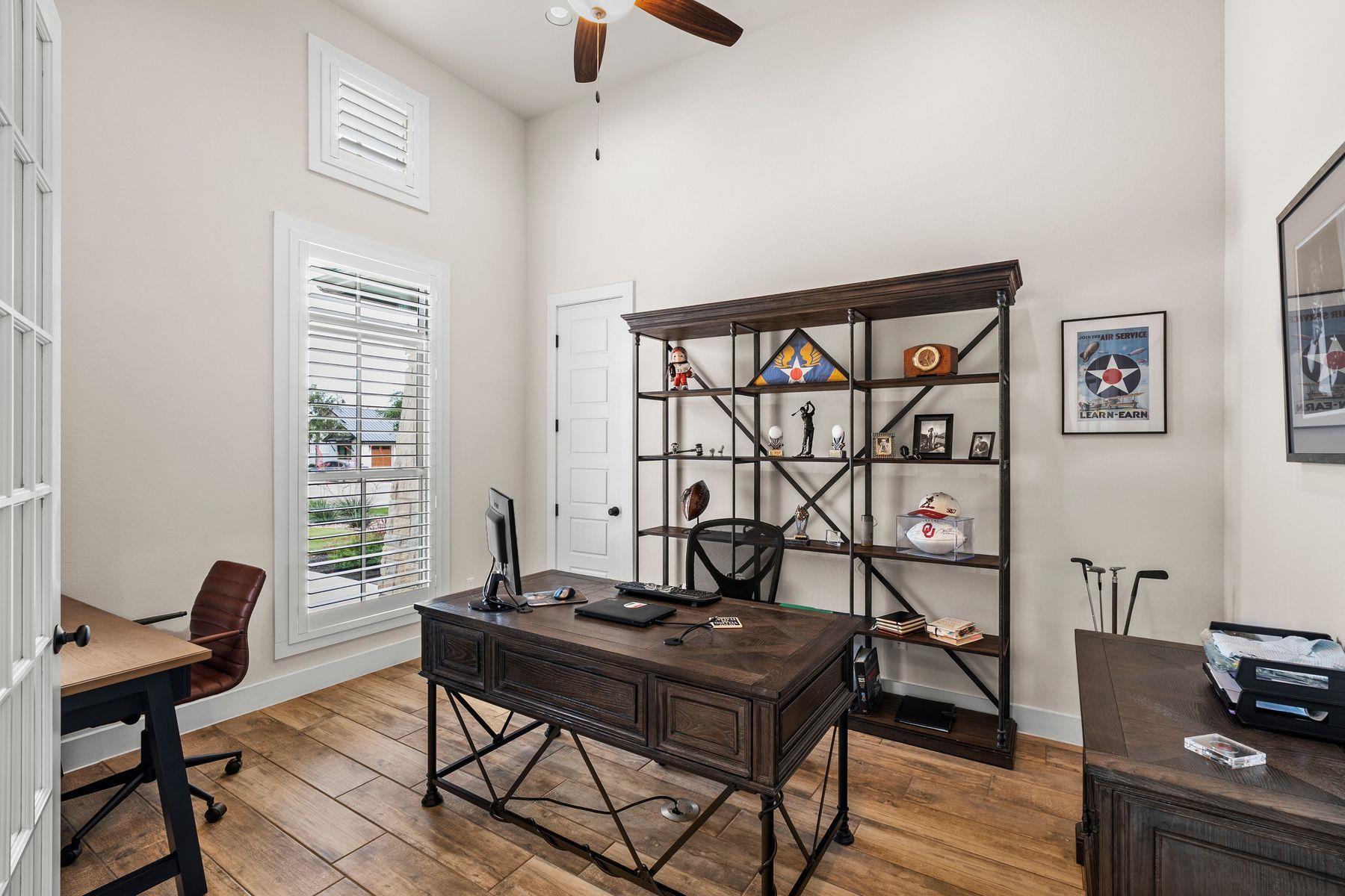 111 Bee Brush CT