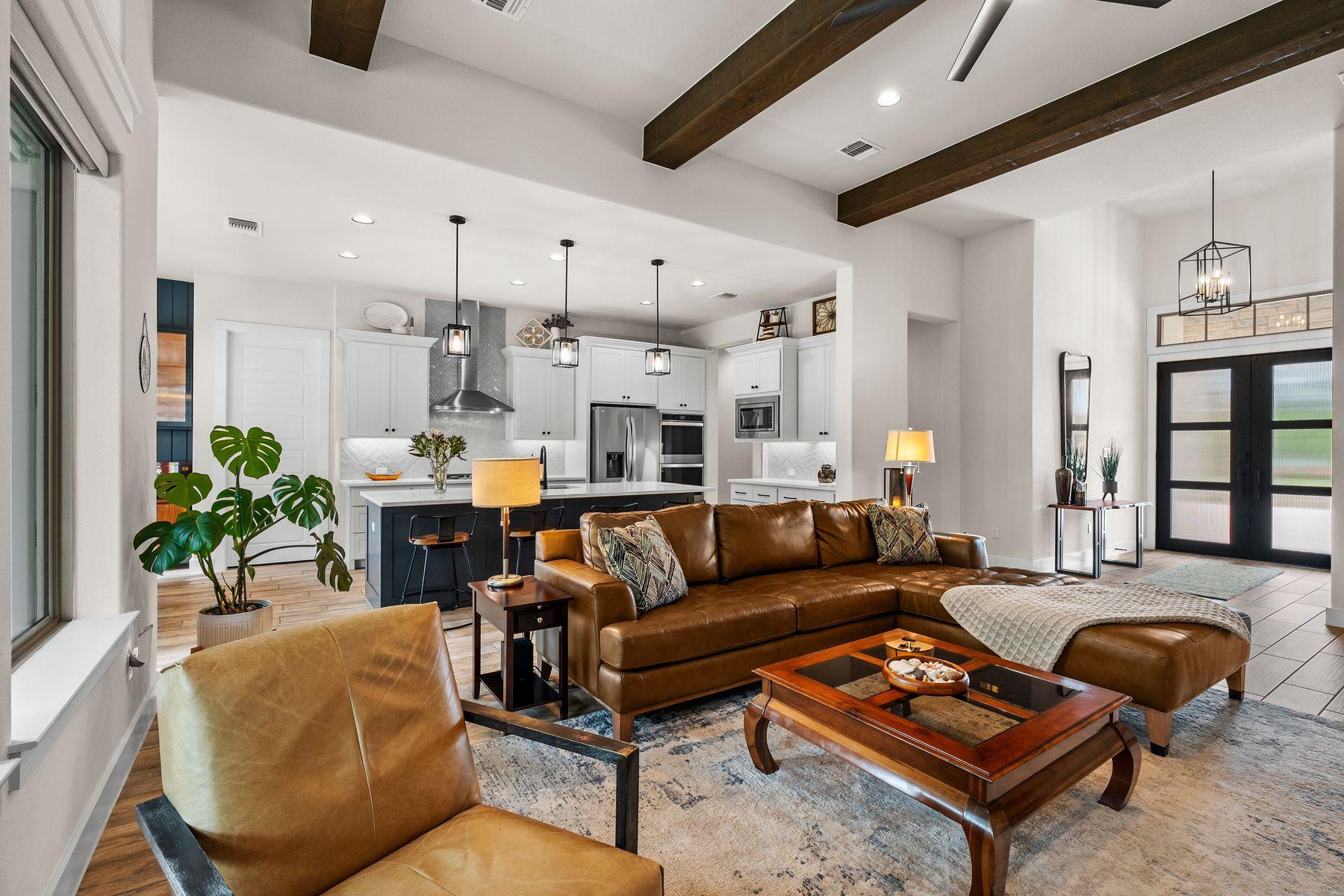 111 Bee Brush CT
