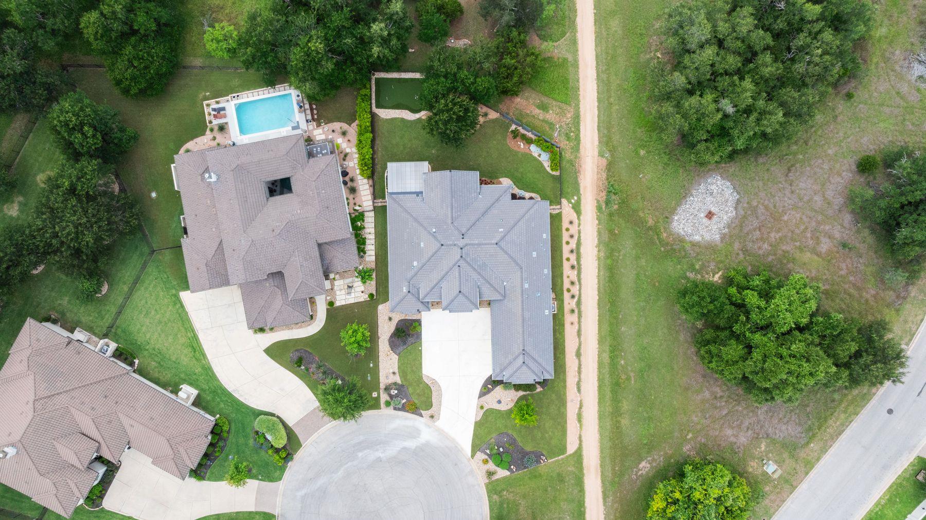 111 Bee Brush CT