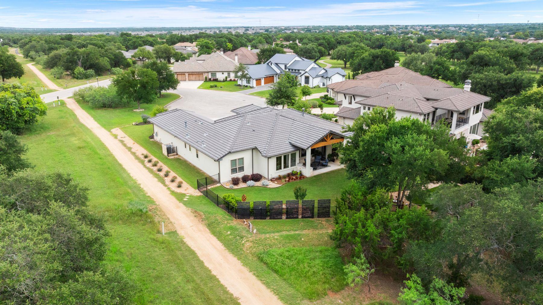 111 Bee Brush CT