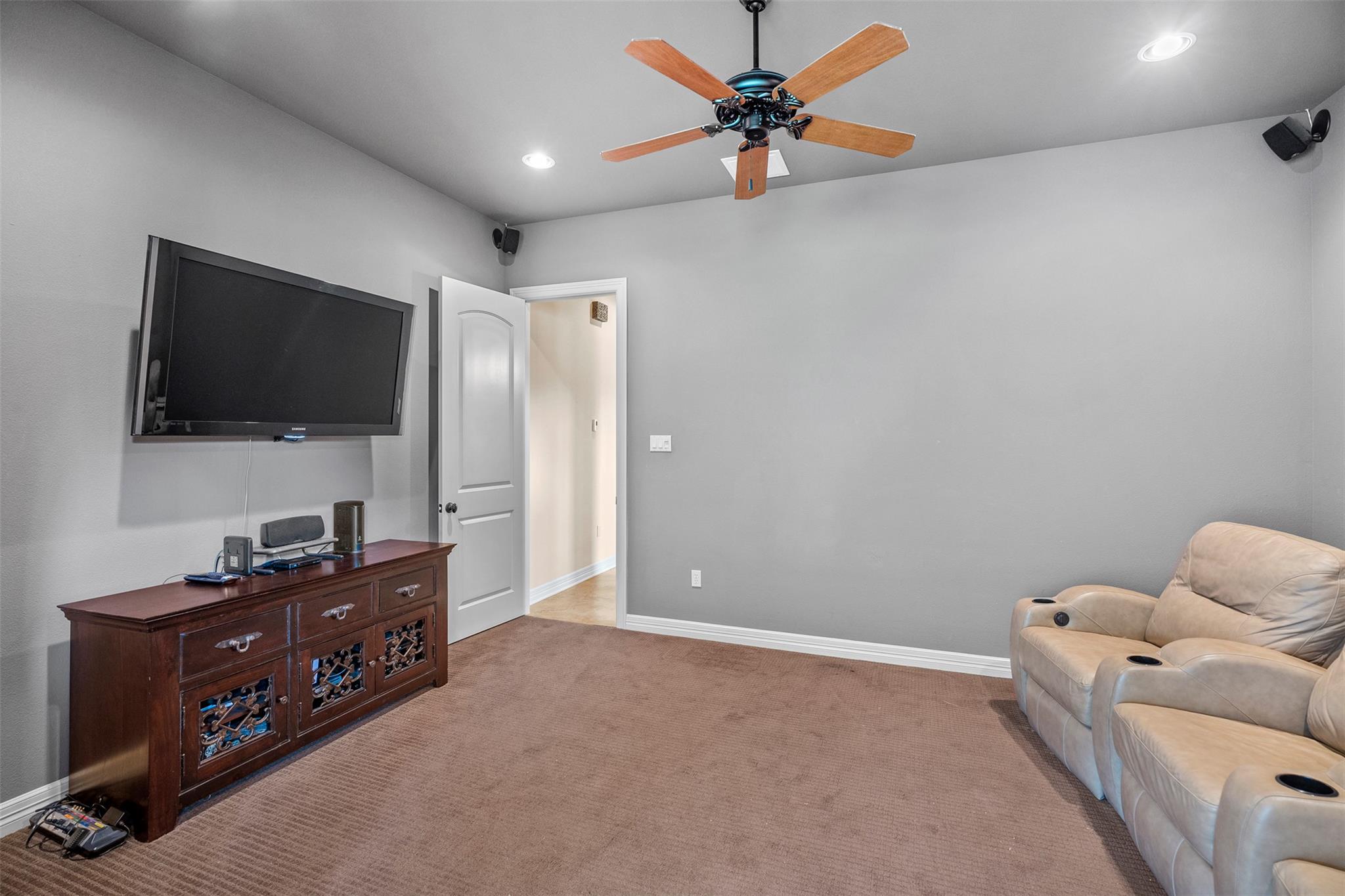 100 Portafino LN