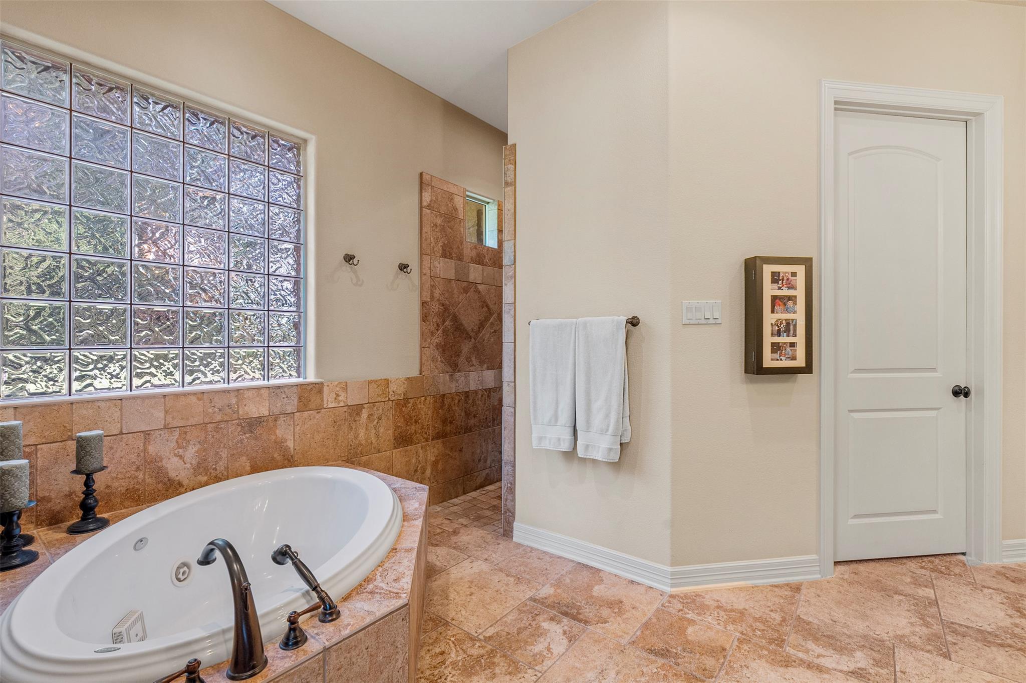 100 Portafino LN