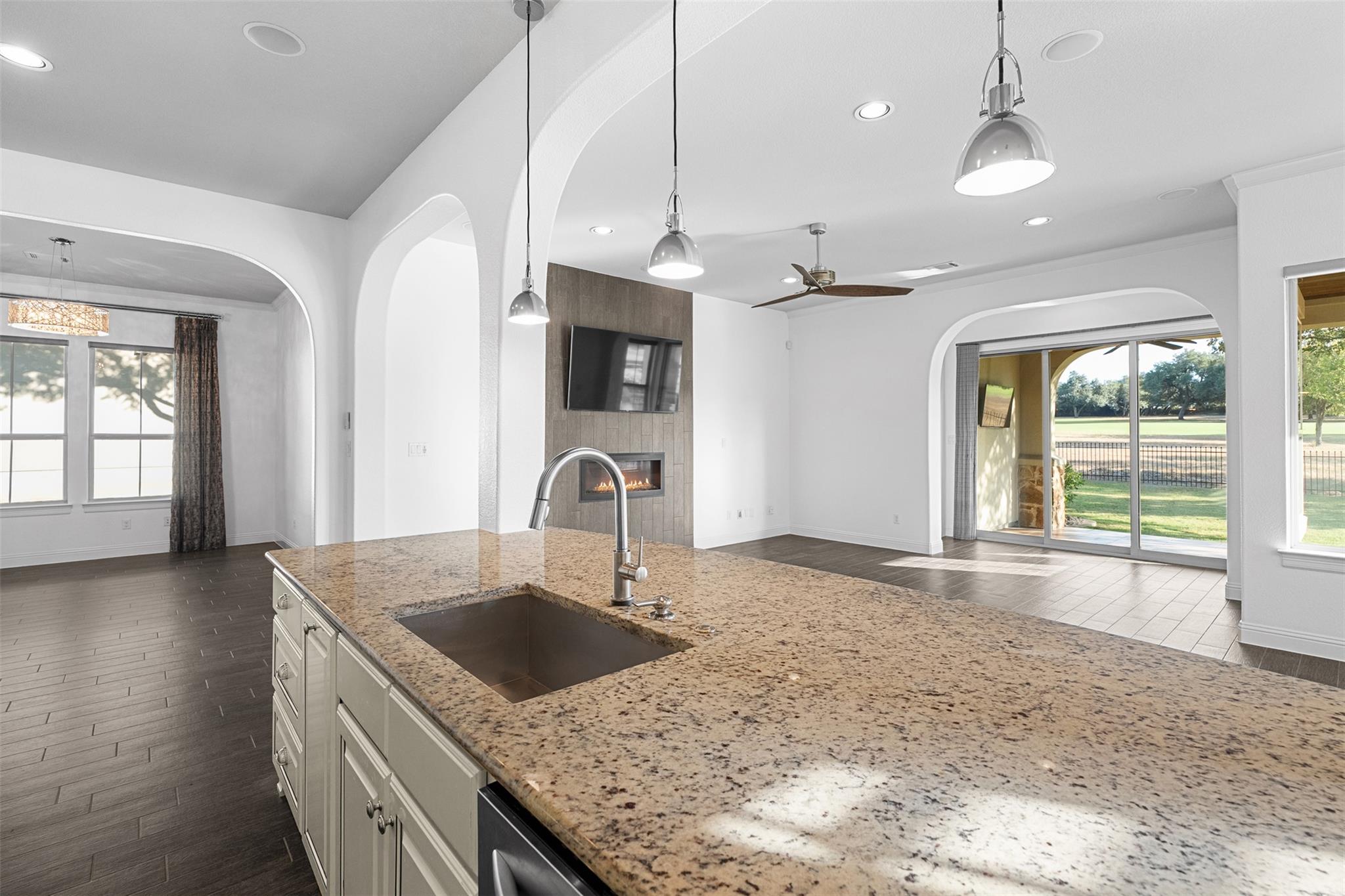 114 Cimarron Hills TRL E, Georgetown