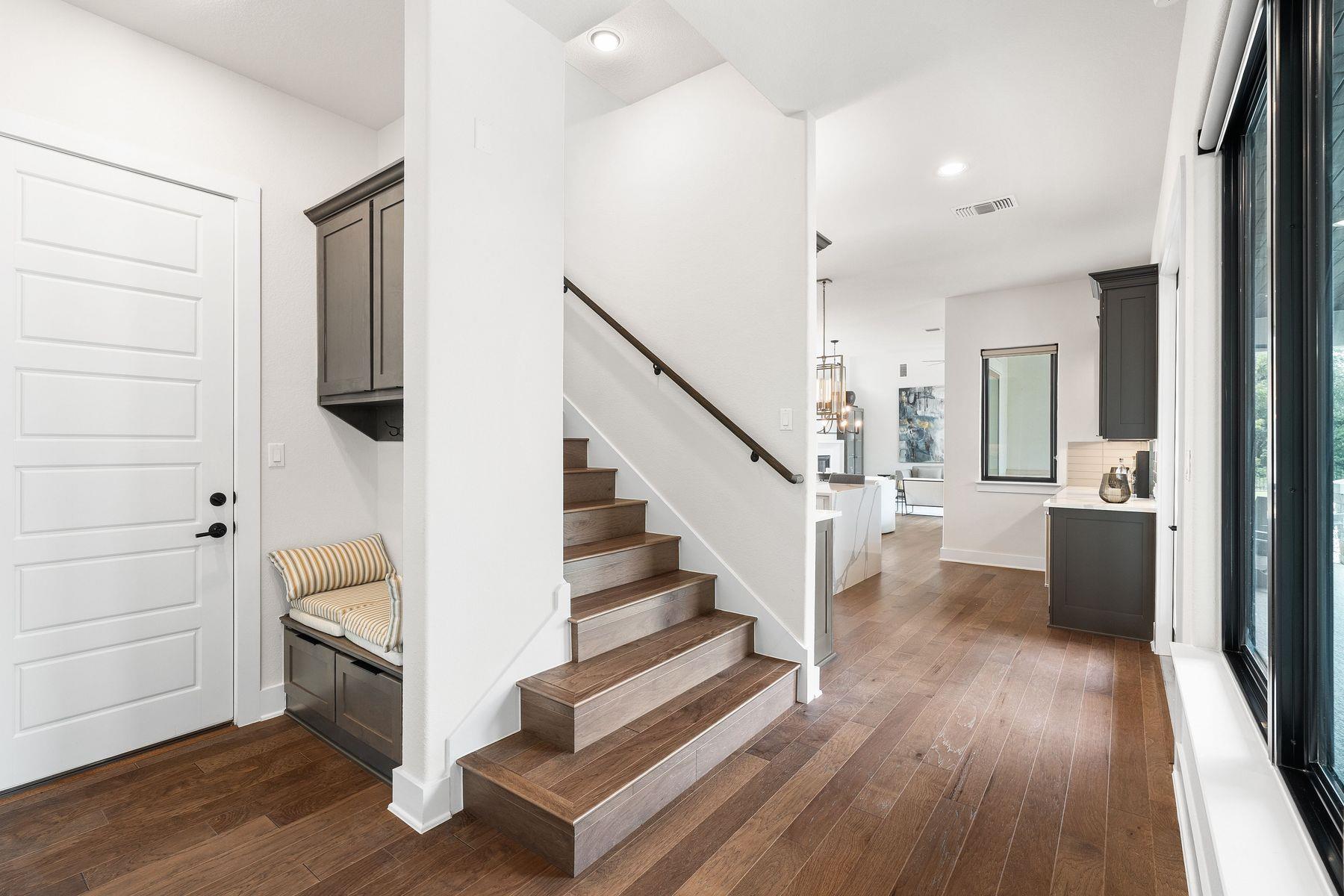 1106 Flint Ridge TRL
