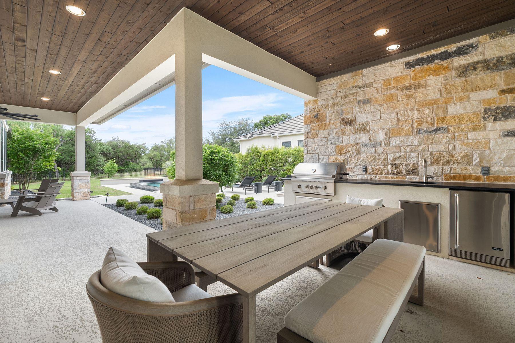 1106 Flint Ridge TRL