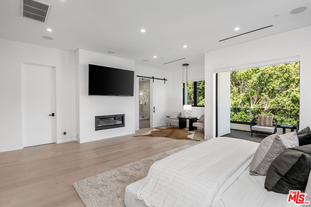 812 N Ogden Dr