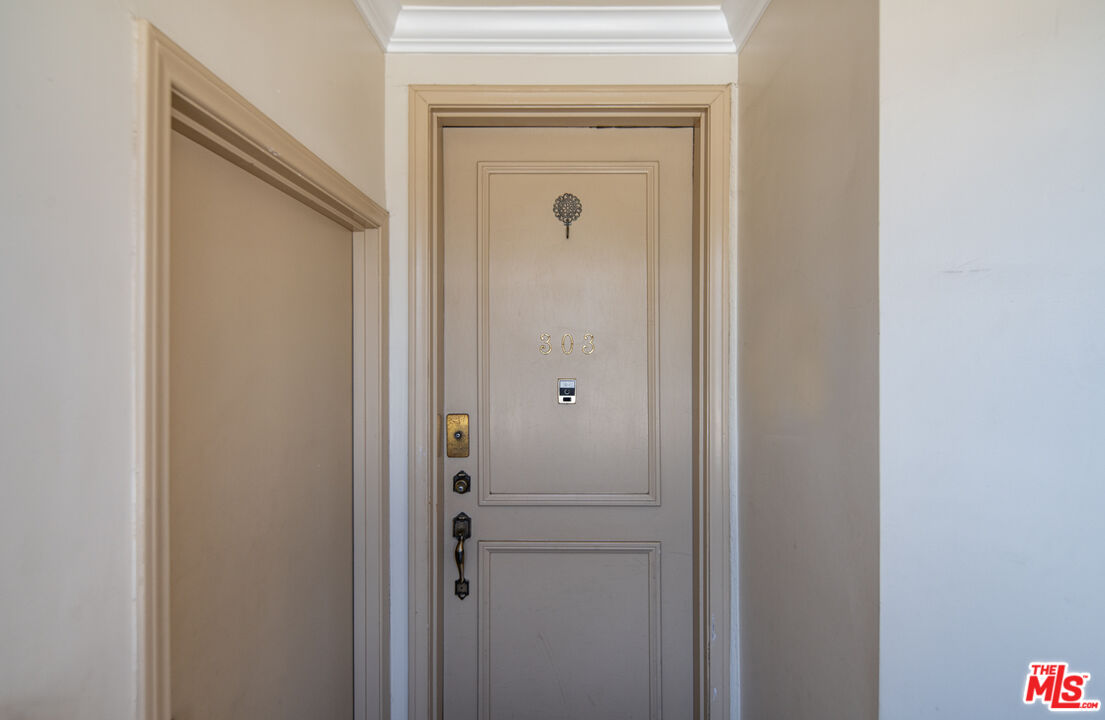 11812 Gorham Ave Unit: 303