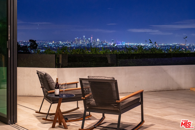 9393 Sierra Mar DR