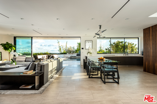 9393 Sierra Mar DR