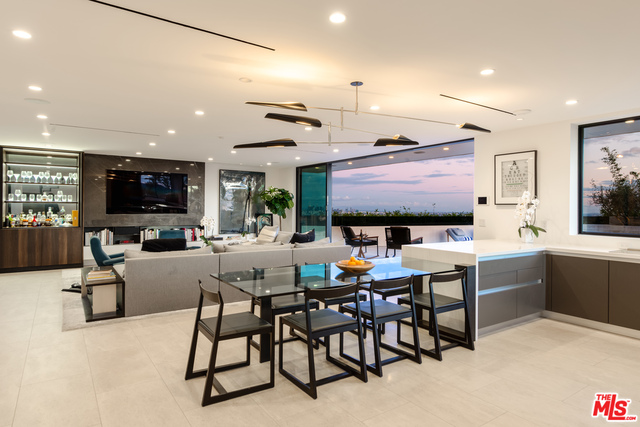 9393 Sierra Mar DR