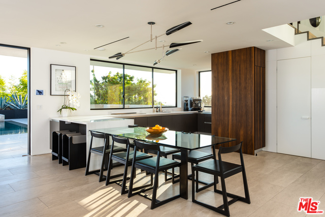 9393 Sierra Mar DR
