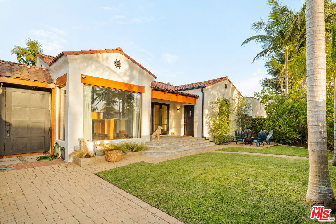 826 N Kilkea Dr