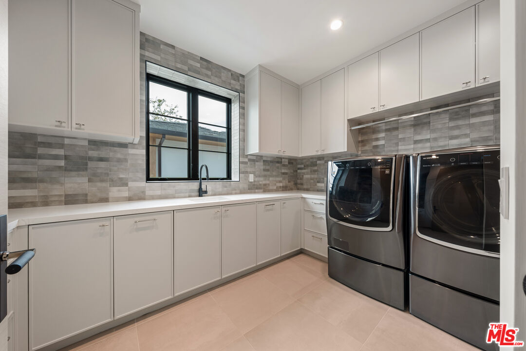 3708 Brigantine Cir