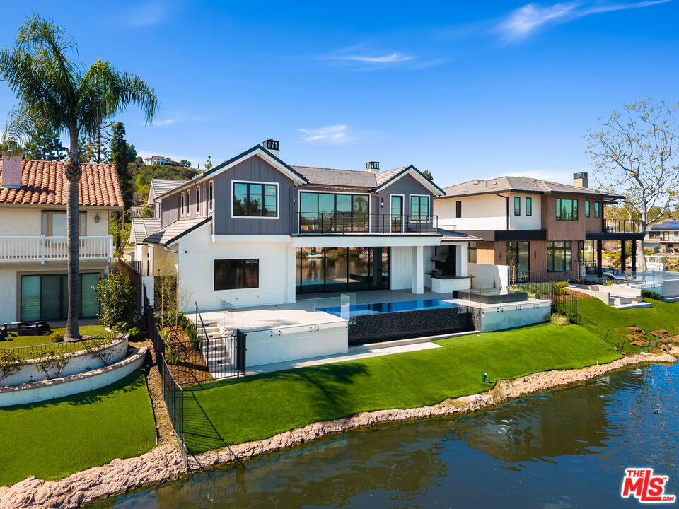 3708 Brigantine Cir