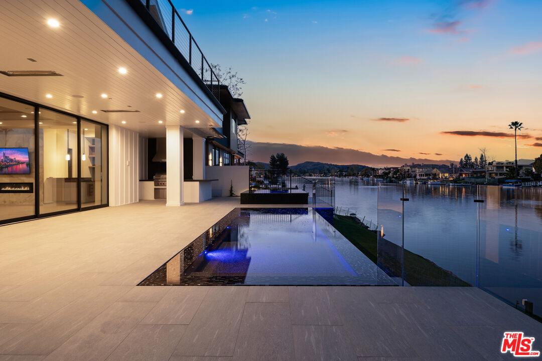 3708 Brigantine Cir