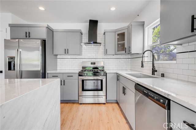 1433 Crescent Heights BLVD