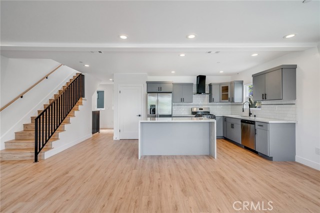 1433 Crescent Heights BLVD