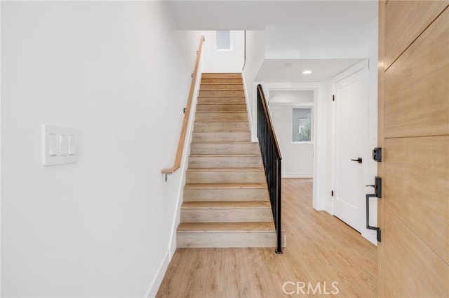 1433 Crescent Heights BLVD