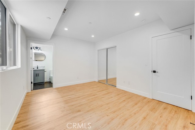 1433 Crescent Heights BLVD