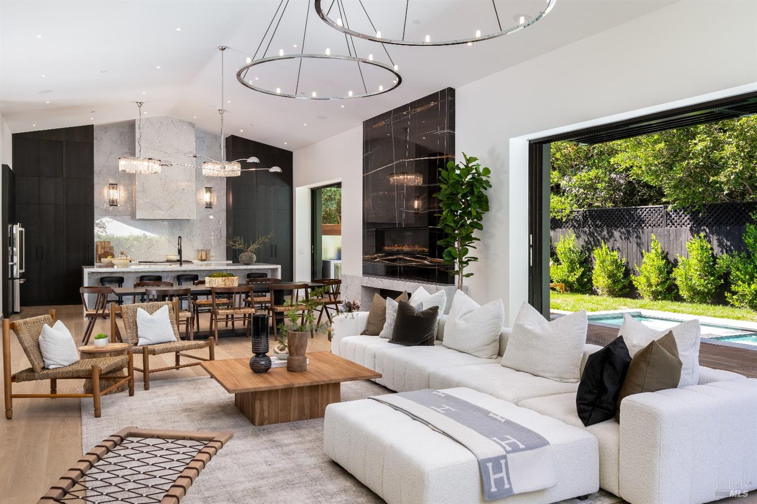 1820 Spring Mountain Road