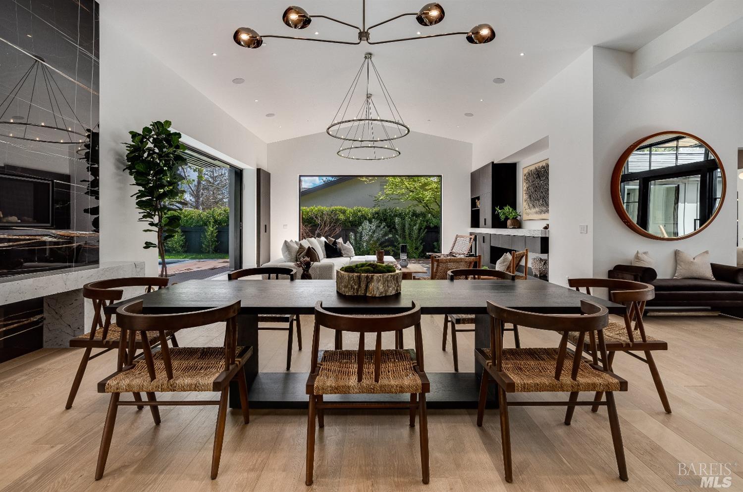 1820 Spring Mountain Road