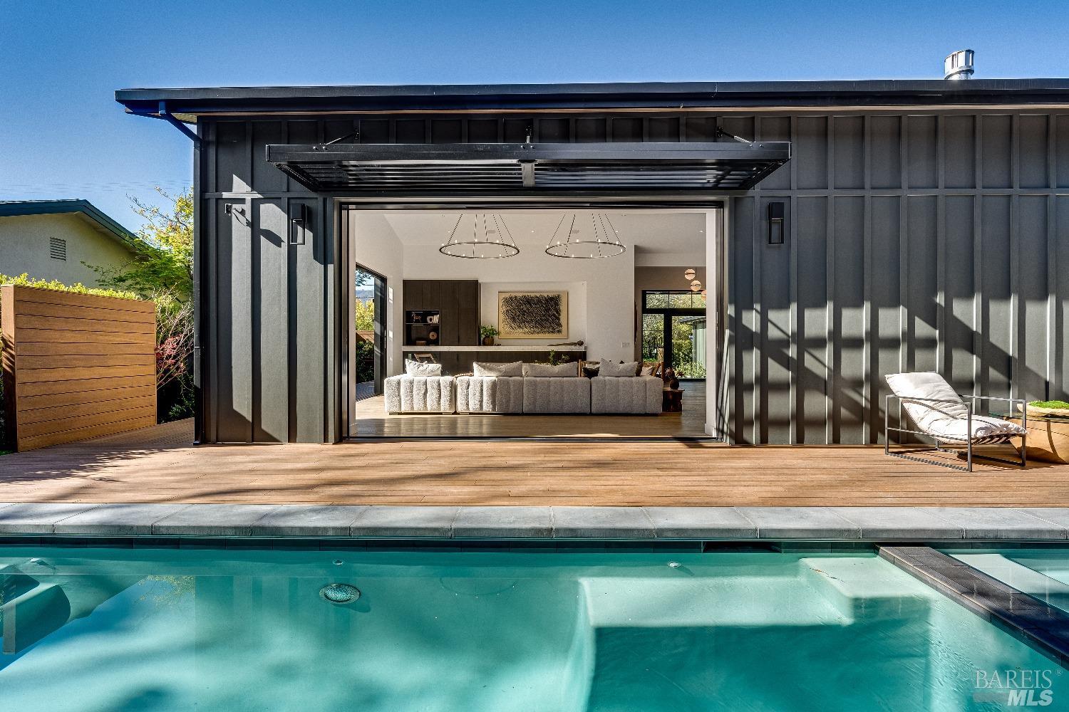 1820 Spring Mountain Road